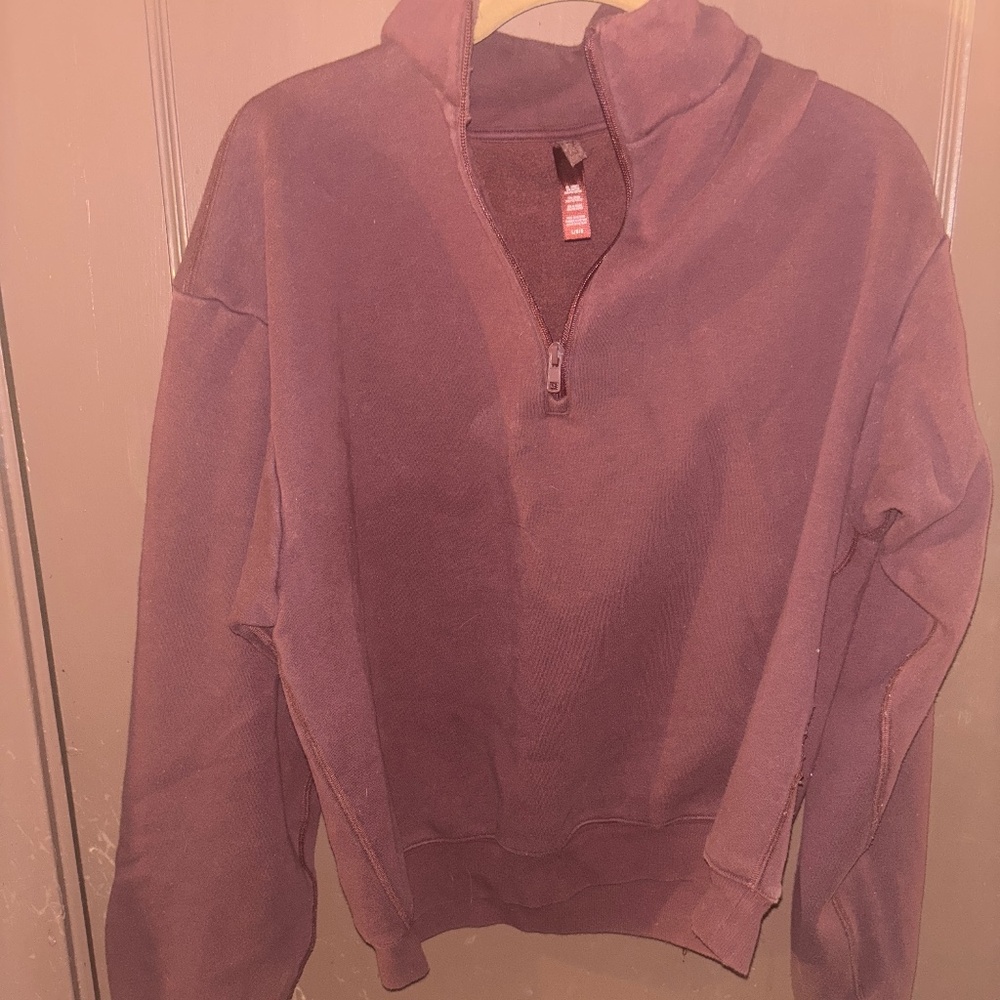 skims pullover.